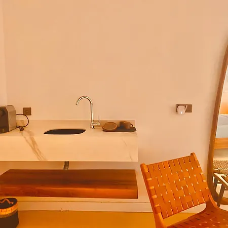 No908 Sunset Bar Hotel Çeşme