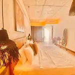 No908 Sunset Hotel *