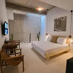 Hotel No908 Sunset