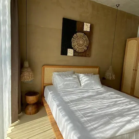 Hotel No908cesme *