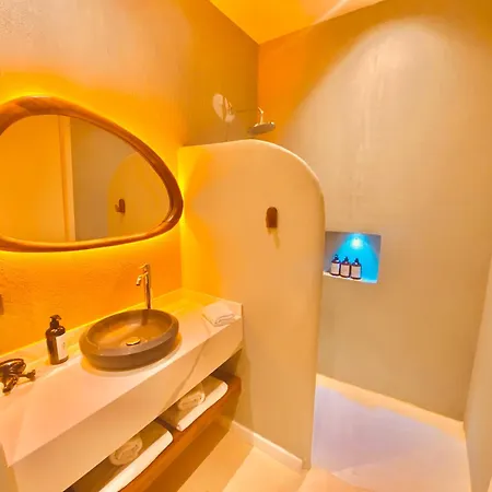 No908 Sunset Bar Hotel Cesme