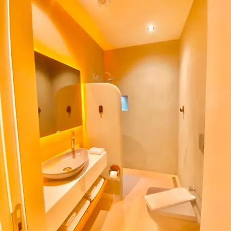 Hotel No908 Sunset Bar