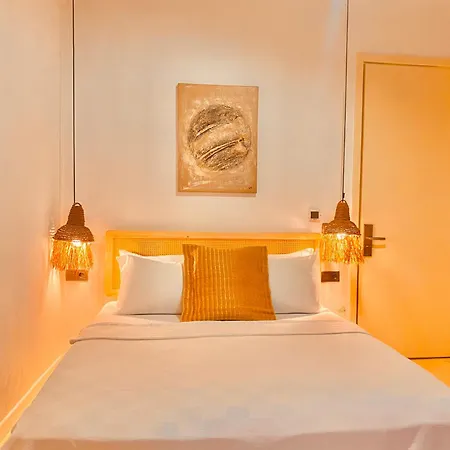 No908 Sunset Bar Hotel Cesme