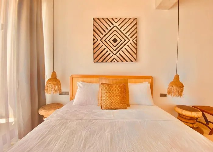 No908 Sunset 酒店 *