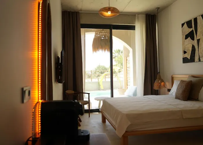 No908 Sunset 酒店 *